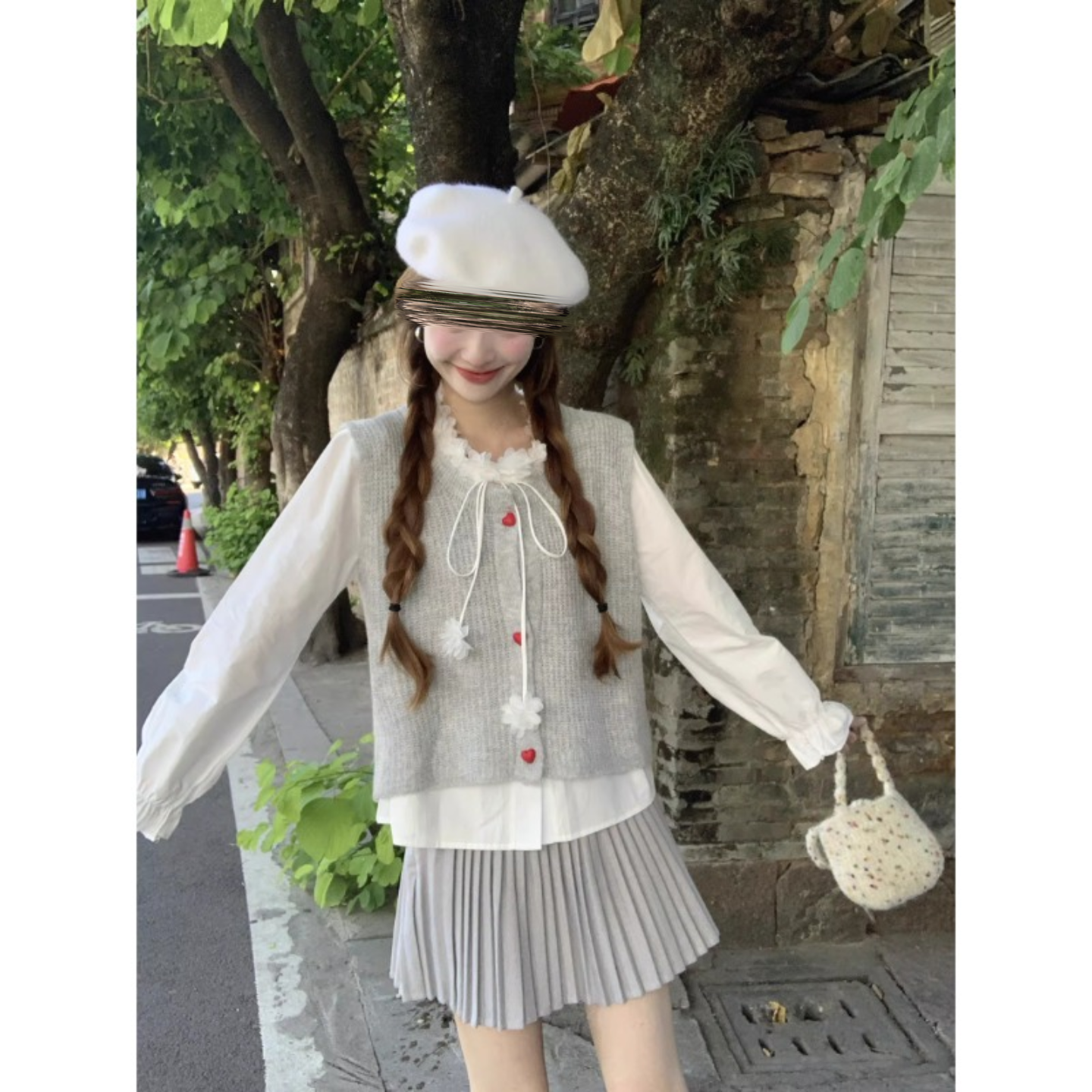 软糯甜美爱心扣u领针织马甲开衫女宽松短款小个子春秋冬叠穿背心,淘宝优惠券,粉丝福利购,淘宝优惠卷