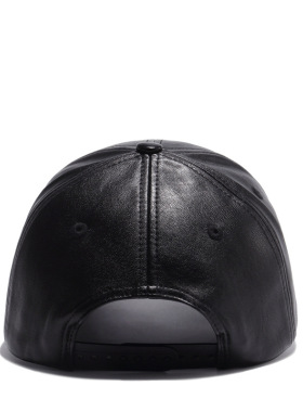 leathercapsfomenwibk