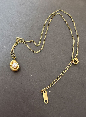 复古风金色珍珠吊坠钛钢项链女椭圆链条锁骨链