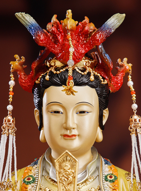 泰山奶奶碧霞元君神像供奉老母像