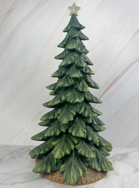 外贸出口订单圣诞节装饰品绿色树脂圣诞树摆件场景节日布置