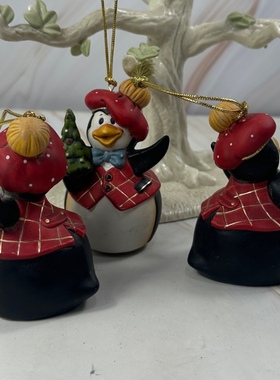 外贸陶瓷手绘可爱卡通小企鹅铃铛配件装饰品圣诞礼物挂件摆件家居