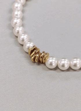 正圆澳白色施家珠珠手链女金色不规则碎银款优雅轻奢气质弹力手串