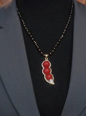 气质百搭豌豆红色毛衣链