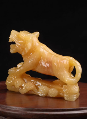 天然米黄玉老虎玉雕摆件工艺品