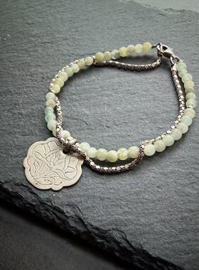 月末魔羯。原创。|细腕| 老银锁片。老银链。翡翠珠。手链