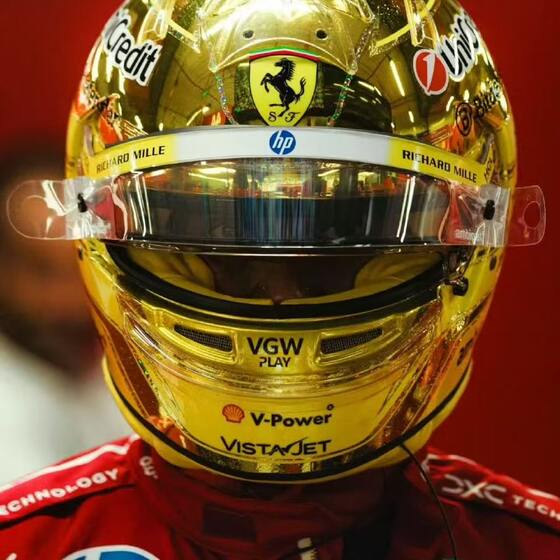 Pre-1 2 BELL 2025 Hamilton Singapore Grand Prix Limited Helmet Model