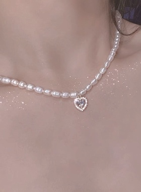 巴洛克淡水珍珠爱心项链女夏轻奢小众甜酷风锁骨链2023年新款配饰
