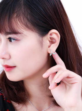 绿色叶子甜美风耳饰品