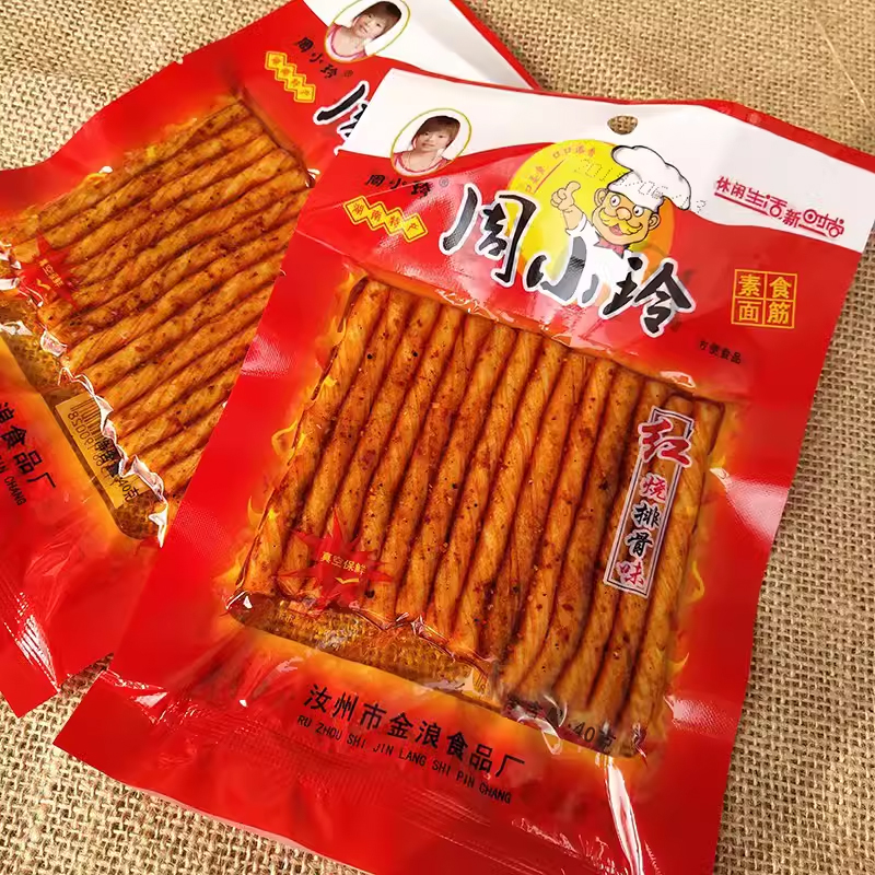 周小玲素食面筋 辣条40gx10袋红烧排骨味湖南特色童年回忆小零食 - 图0