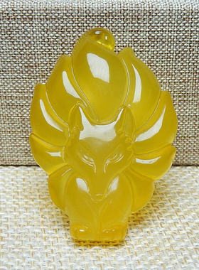 狐狸吊坠冰透玛瑙九尾狐可爱