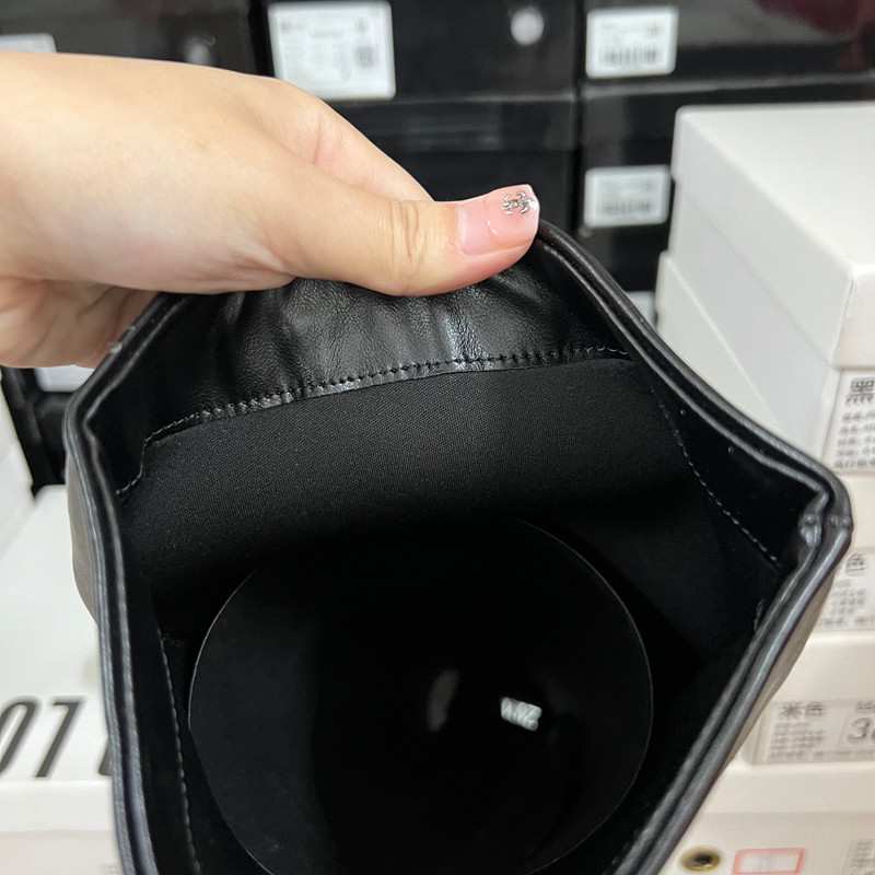 外贸出口西班牙黑色尖头长靴女冬季百搭套筒低跟直筒时尚复古,淘宝优惠券,粉丝福利购,淘宝优惠卷