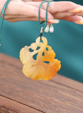 天然羊角纯手工雕刻银杏吊坠送女友礼物项链女款古风高级感配饰