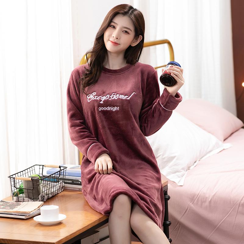 法兰绒睡裙女秋冬大码胖MM居家服宽松过膝外穿中年妈妈睡衣珊瑚绒 - 图1