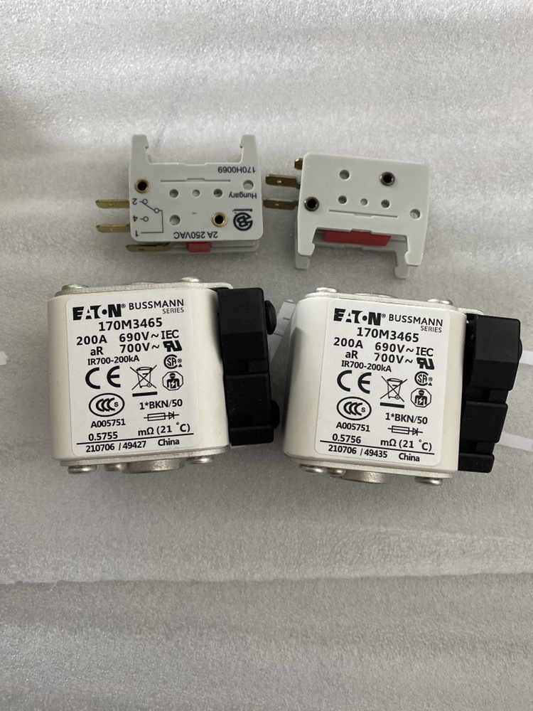 BUSSMANN熔断器型号：170M3465 200A690V-700V. IR700-200kA-图1