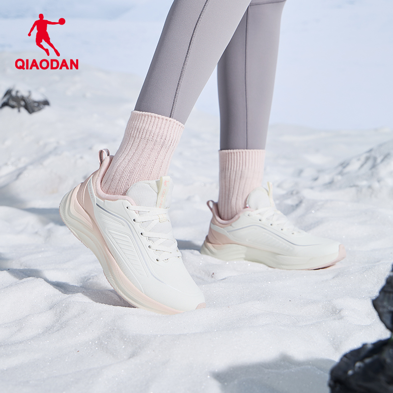 乔丹雨翼4 运动鞋加绒棉鞋女2025冬季新款轻便皮面防水保暖跑步鞋