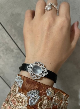 时光流转种水蛋面戴上手腕 玻璃种起荧起刚带双眼皮儿行走大灯泡