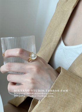 别样气质高级ins时髦戒指贝母