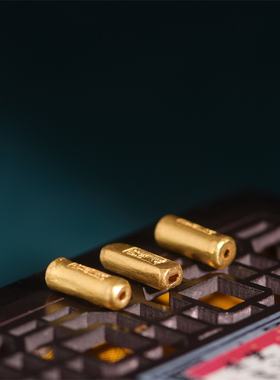 足金手工錾刻古法黄金山鬼花隔珠