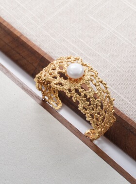 小众新款法式轻复古蕾丝珍珠青金石手镯轻奢百搭高级感浪漫优雅