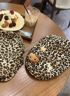 张予曦同款豹纹猫咪鸭舌帽女款2025新款显脸小大帽檐法式韩系帽子