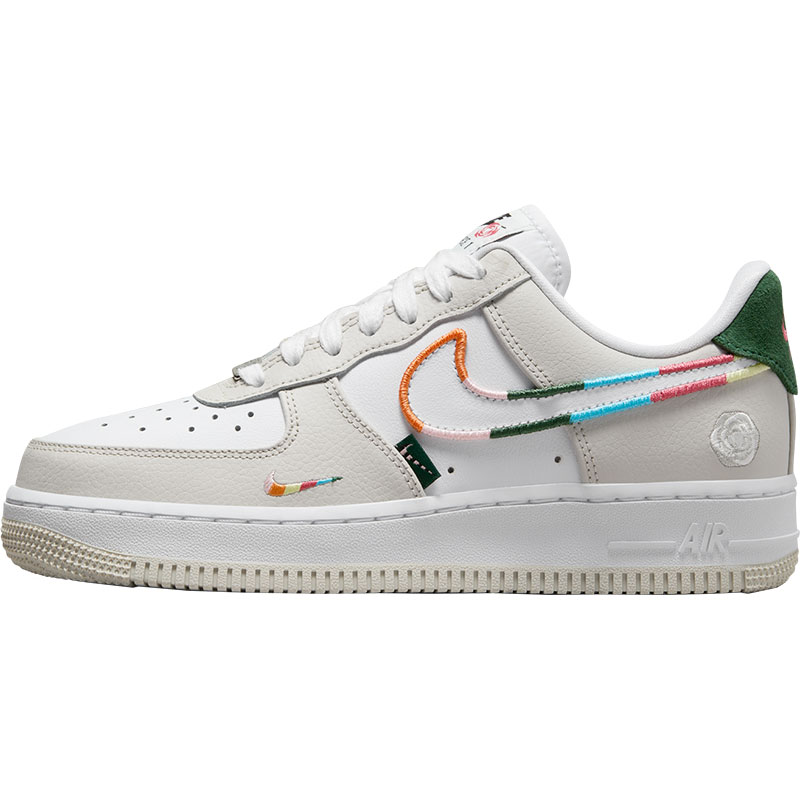 Nike/耐克正品AIR FORCE 1 '07 SE女子运动休闲鞋板鞋FN8924-111 - 图3