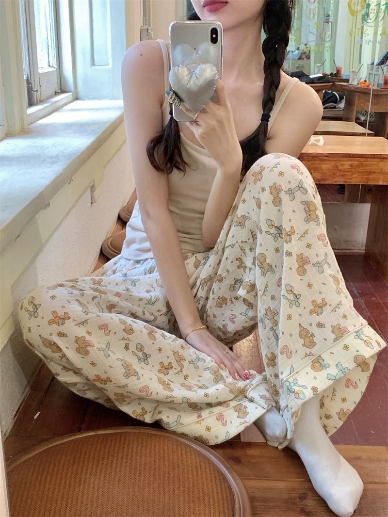 韩版网红风带胸垫吊带莫代尔睡衣女夏天卡通可爱家居直筒睡裤套装 - 图3