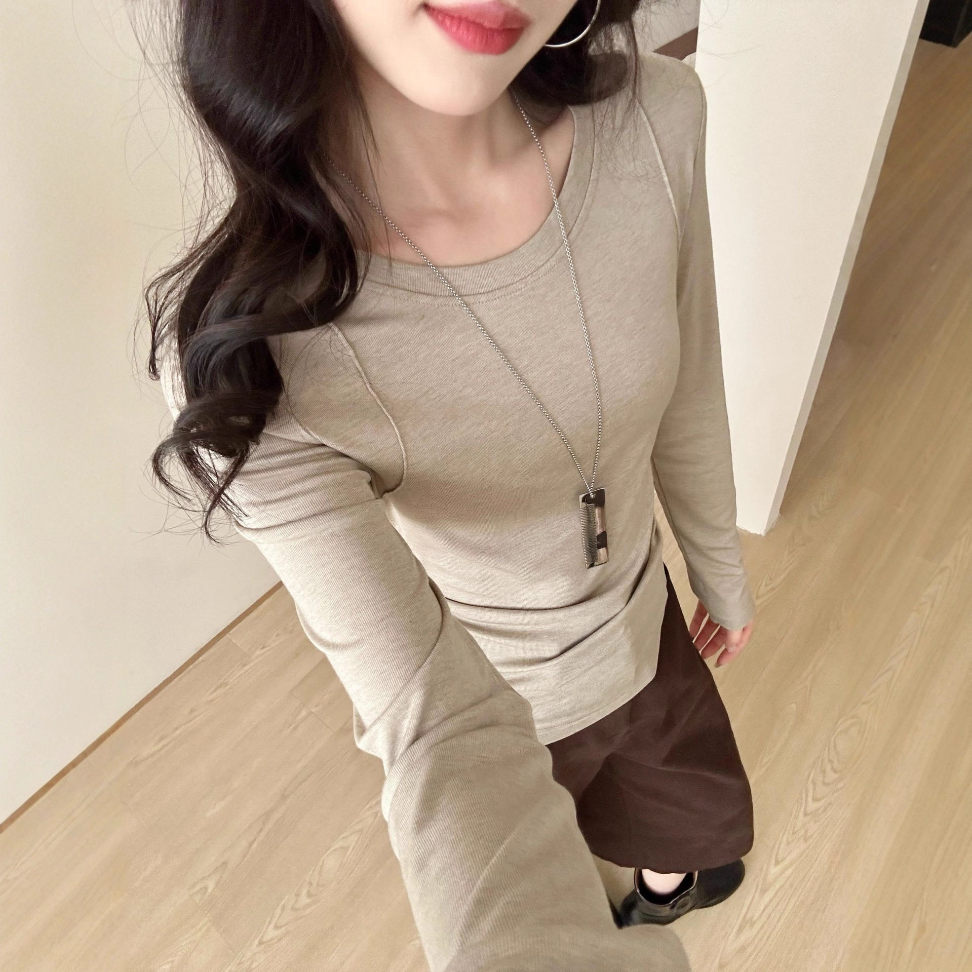 2025秋冬辣妹风莱赛尔亲肤修身显瘦长袖恤内搭醋酸绒打底衫女,淘宝优惠券,粉丝福利购,淘宝优惠卷