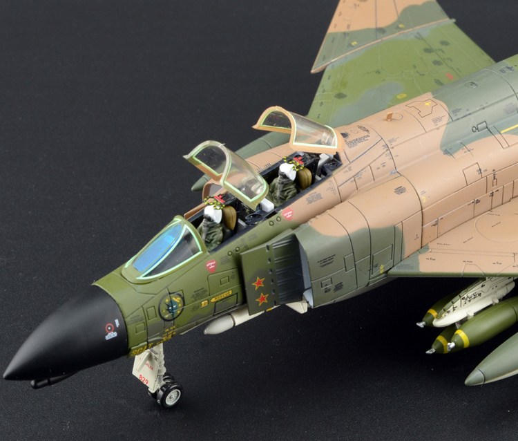 AC 1/72 F-4C鬼怪  第8战术联队第433战术中队 三料王牌 罗宾奥兹 - 图0