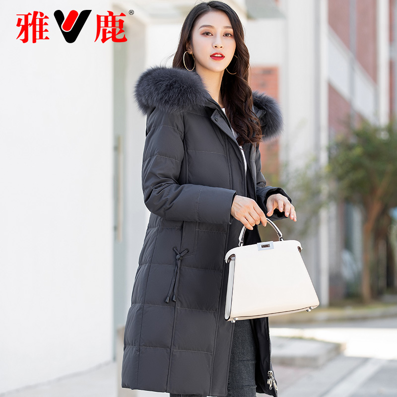 雅鹿女2020年新款真毛领派克羽绒服 雅鹿沐羽沫羽绒服