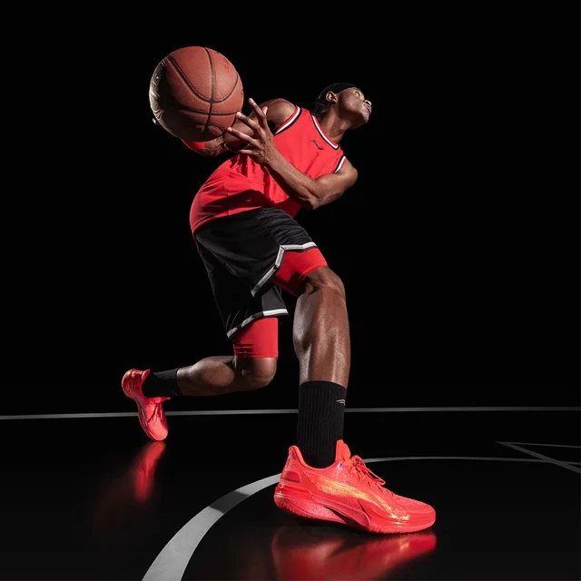 Li Ning Men's Gamma Red Elf Low Top Basketball Shoes