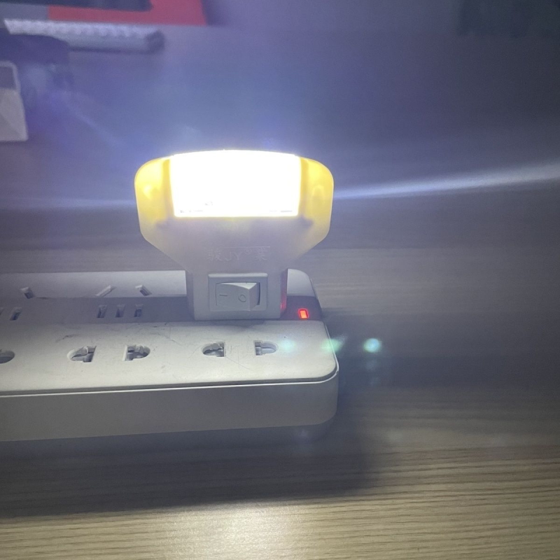 1瓦节能led小夜灯 白光三角床头灯创意小夜灯 家用卧室插电省电灯