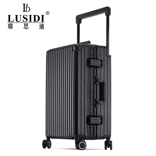 Чемодан, коробка, небольшая сумка, 20 дюймов