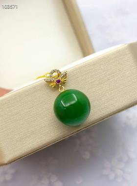 18k金天然羊脂玉翡翠时尚吊坠