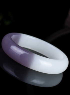 青山玉业天然新疆和田玉昆仑山青海料烟紫色乌边白玉手镯宽条少女