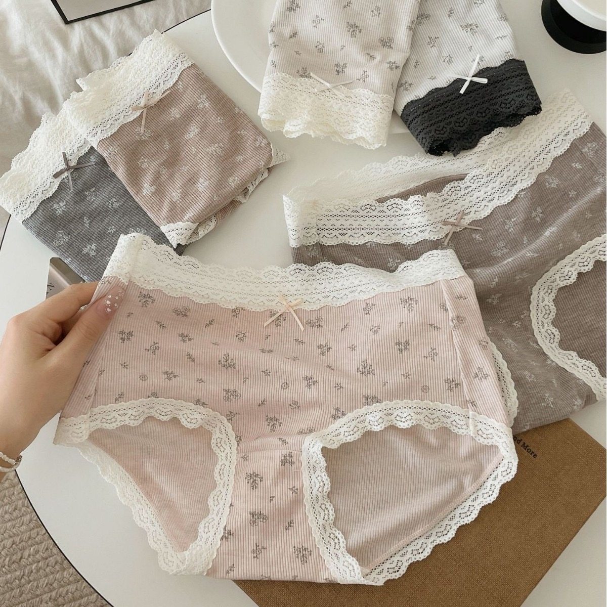 高级灰咖50支莫代尔碎花女内裤甜美蕾丝中腰A类全棉裆10A抑菌包臀,淘宝优惠券,粉丝福利购,淘宝优惠卷