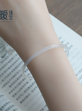 白玛瑙叮当镯天然玉髓手镯可爱女