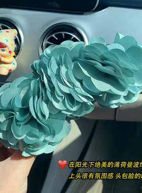 爆火的薄荷曼波绿~易梦玲同款绿色香蕉夹竖夹发量多马尾抓夹头饰