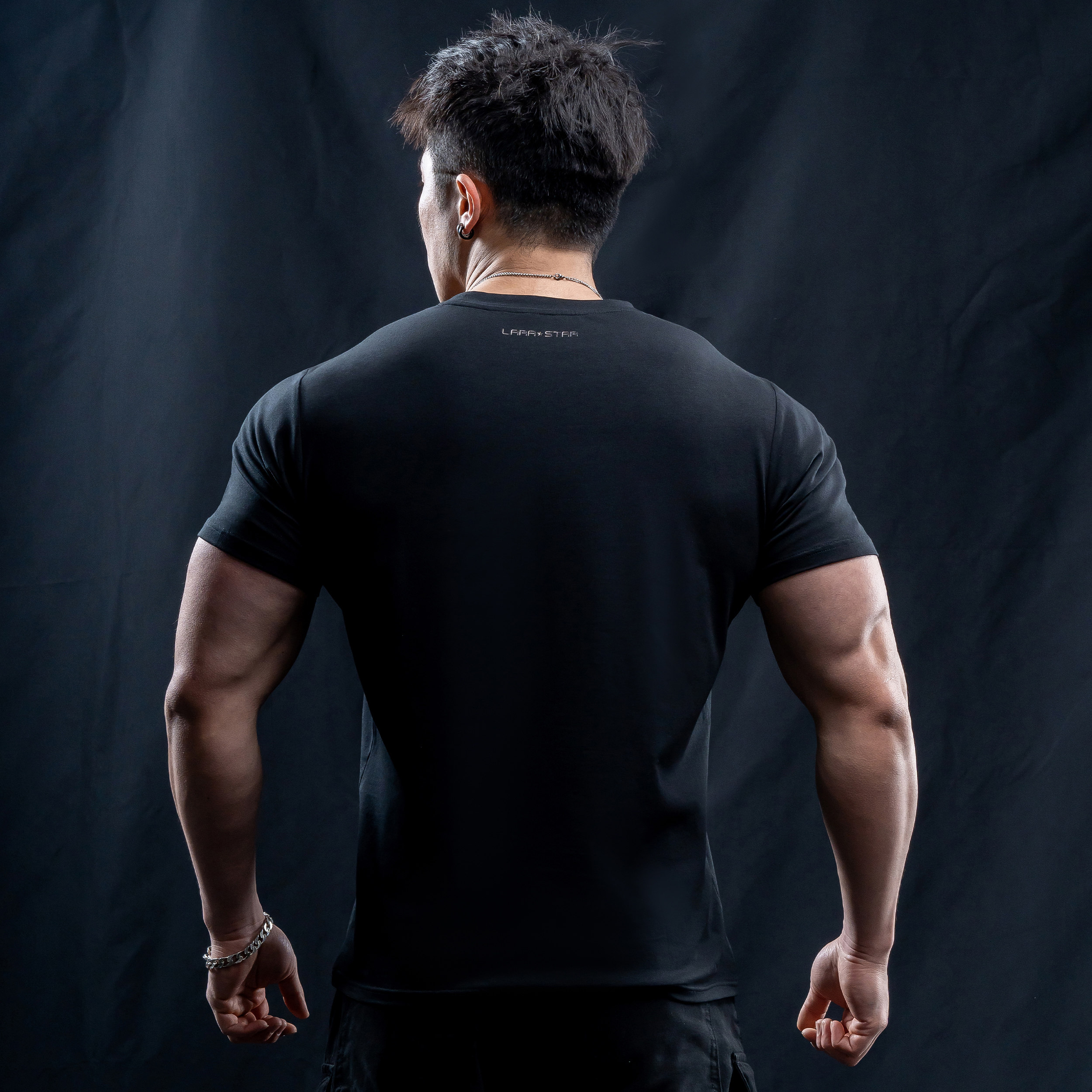 劳拉之星1099健身运动休闲短袖圆领修身训练T恤男健身透气速干,淘宝优惠券,粉丝福利购,淘宝优惠卷