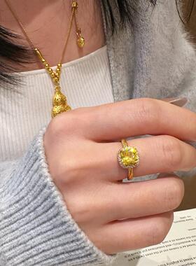 「轻金集」 爆闪点钻黄色小方糖戒指轻奢小众方钻开口戒情侣女