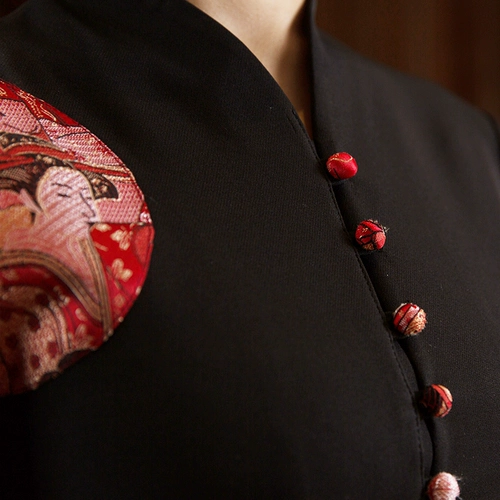 Управляющий кассиром девушки управляющий