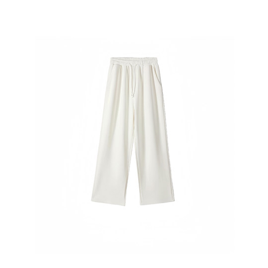 Very slim! The white pants are so good to wear!!!