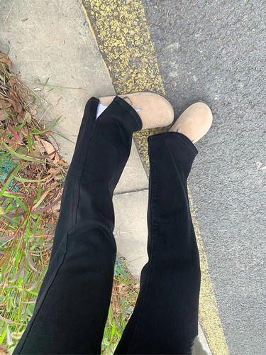 黑色开叉牛仔裤女秋冬新款胖妹妹mm高腰直筒弹力显瘦梨型身材裤子 - 图2