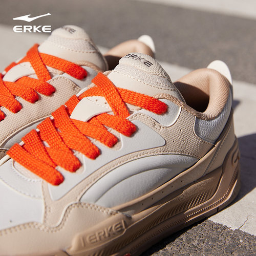 鸿星尔克板鞋男鞋巴适面包鞋2025秋季新款厚底男士潮流休闲运动鞋 - 图1