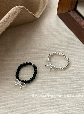 S925纯银蝴蝶结串珠戒指女精致甜酷风珍珠黑玛瑙弹力绳食指戒小众