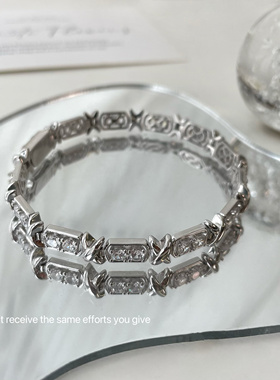 S925纯银镶嵌高碳钻石手链轻奢气质ins高级时尚百搭款小众设计