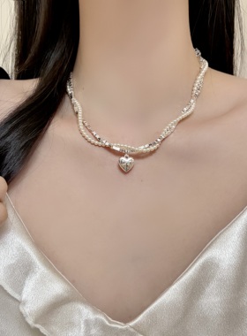 unbeaten法式珍珠爱心锁骨链