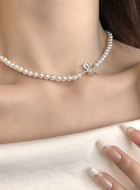 蝴蝶结珍珠项链女潮轻奢小众高级感锁骨链网红气质时尚脖颈链配饰