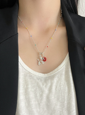 敲可爱红色m豆气球狗吊坠项链