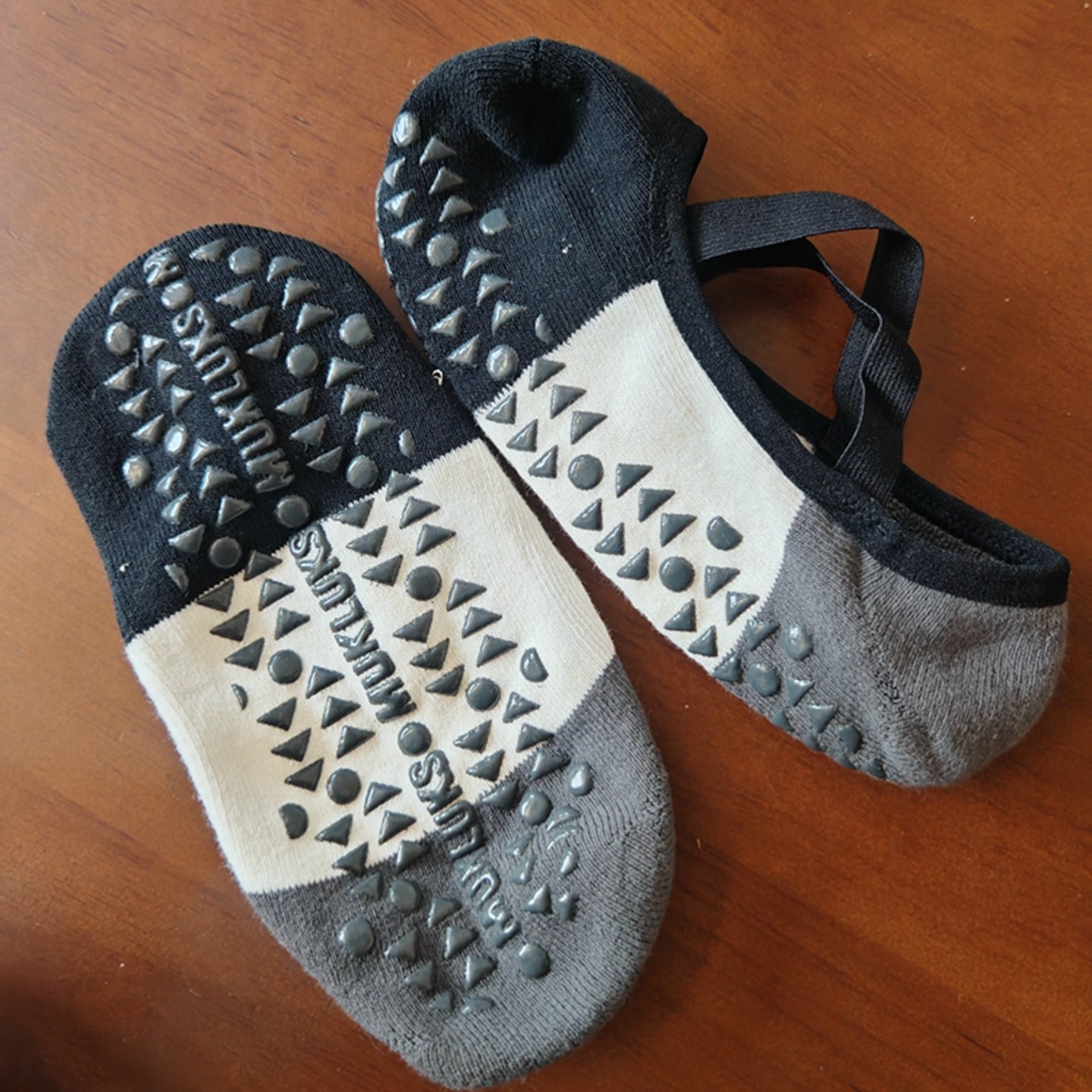 周忠坤女士瑜伽袜子防滑女士毛巾底地板袜女棉运动加厚短筒,淘宝优惠券,粉丝福利购,淘宝优惠卷